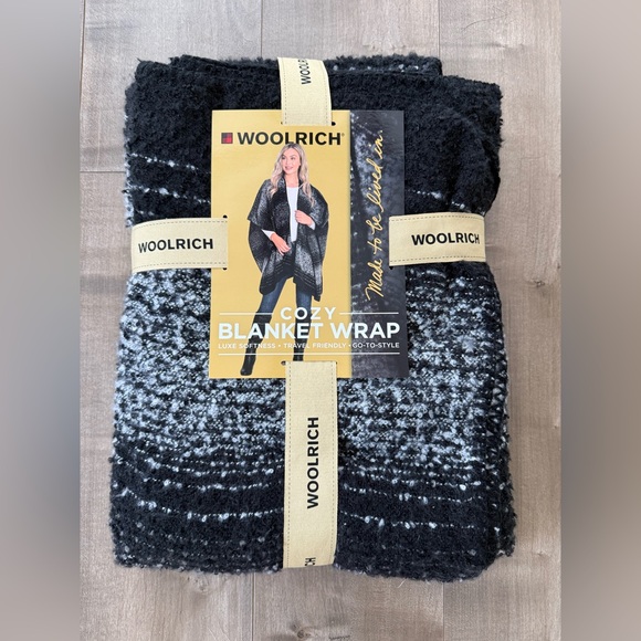 Woolrich Cozy Blanket Wrap Doris Stripe Lightweight Warmth One Size Boucle - Picture 1 of 5
